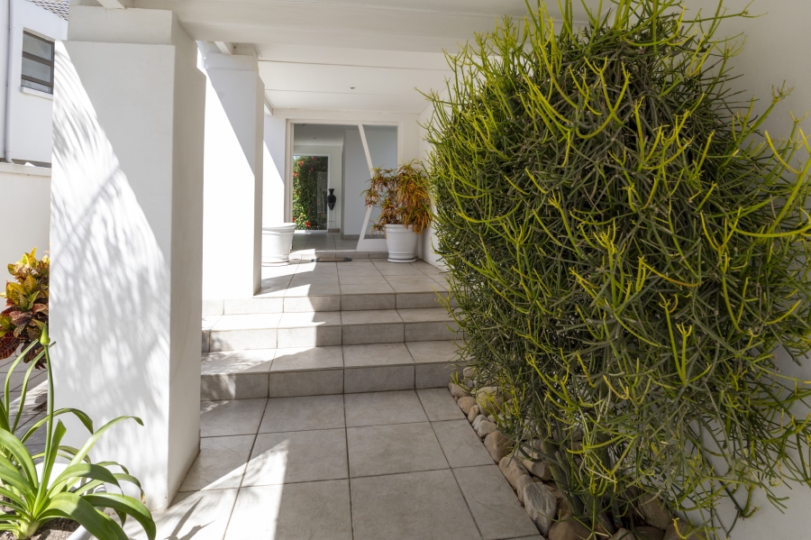 6 Bedroom Property for Sale in Royal Alfred Marina Eastern Cape